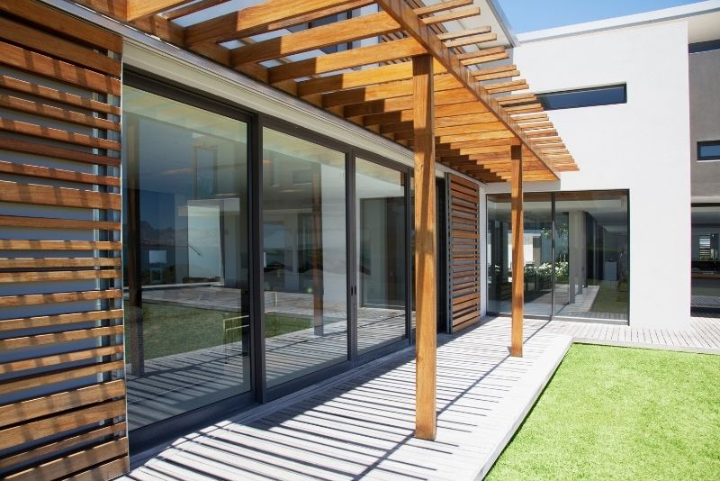 pergola attached to garage